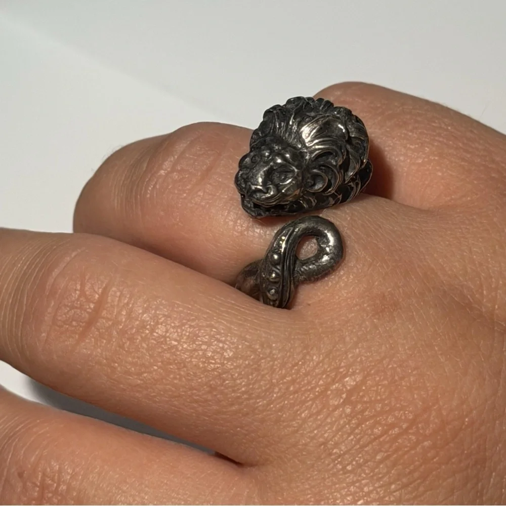 Vintage 925 Sterling Silver Lion Ring Adjustable 10.5g